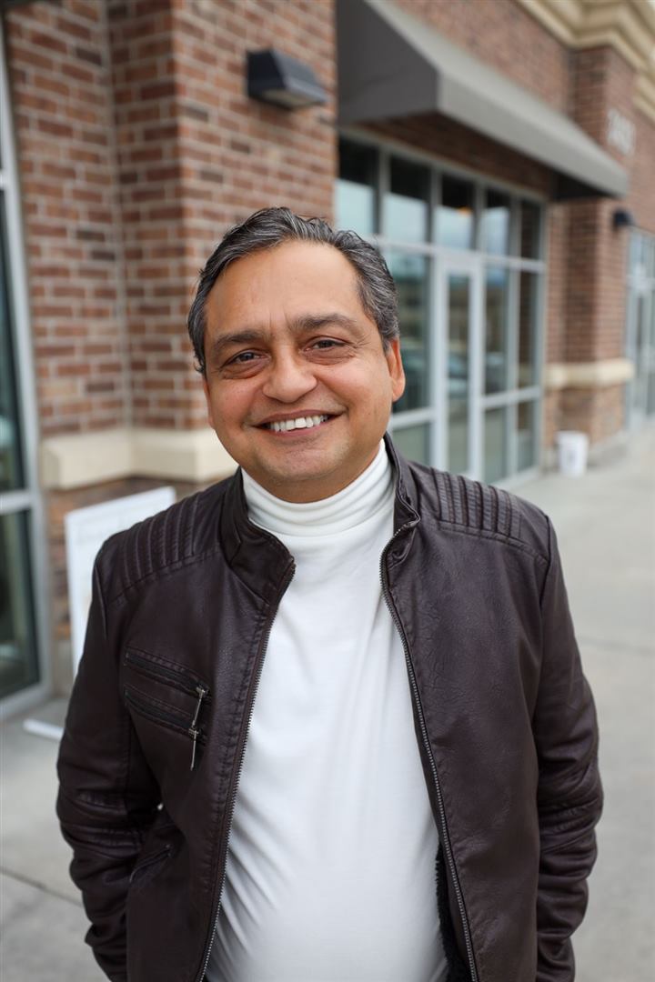 Portrait of Sumit Parashar accompanying Jon Bradshaw's LinkedIn feature about quantum ecosystem leadership in Utah.